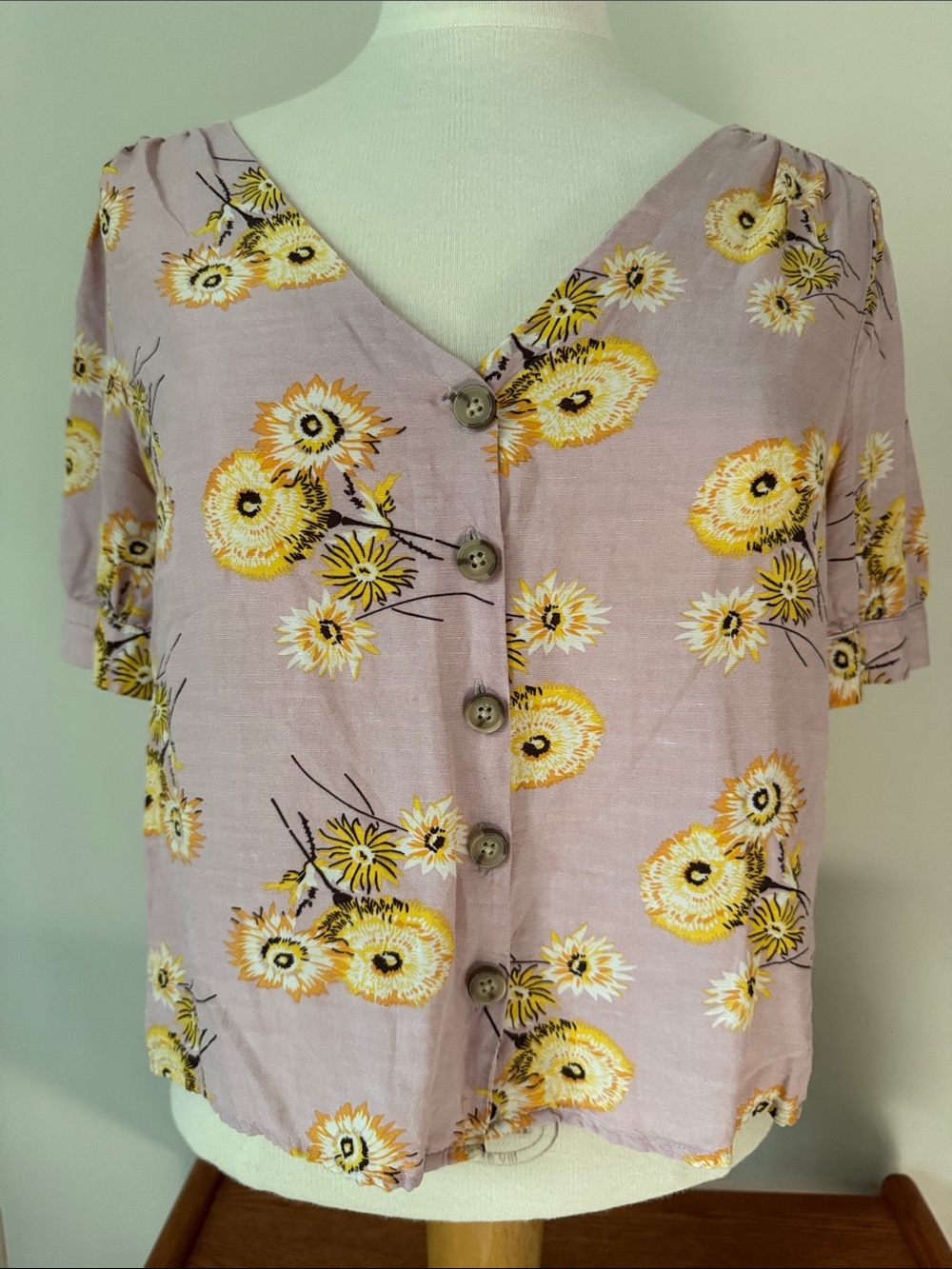 Madewell Lavender Floral Button-Front Top with Yellow Flowers | Size S